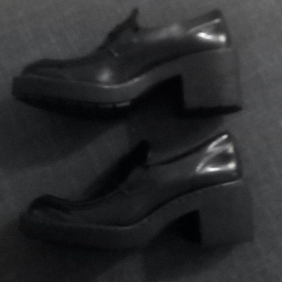 Black block heels h&m shoes perfect for the office or to an event - Picture 4 of 6